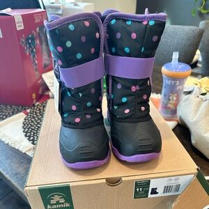 Kamik Toddler Snowboots - NWT